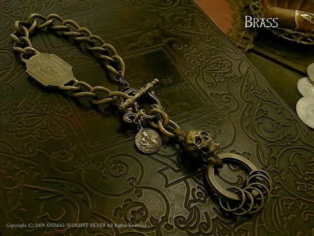Madeleine Skull Keychain All Brass 18,500yen Madeleine Skull Keychain All Brass 18,500yen