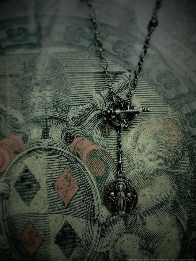 EsSE Pendant × Front Mantel Rosary Necklace